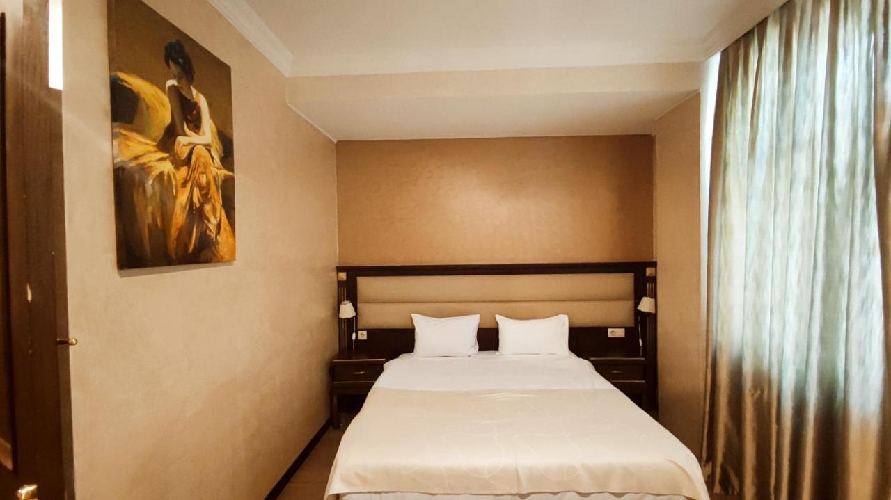 Smith'S Boutique Hotel Baku Exterior photo